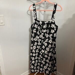Like New Torrid Black and White Floral Dress